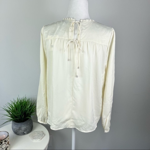 Gibson Latimer womens cream ruffle neck shirt size small - Picture 6 of 11
